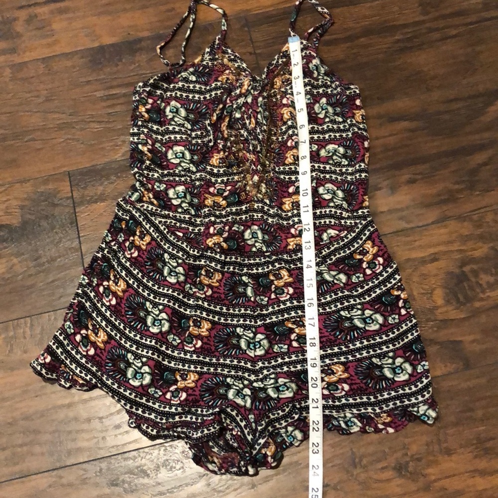 American Eagle Patterned Romper - image 5